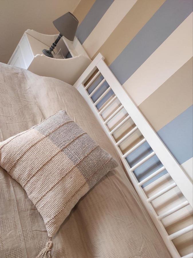 Sweet Lake Suite Arona Bagian luar foto